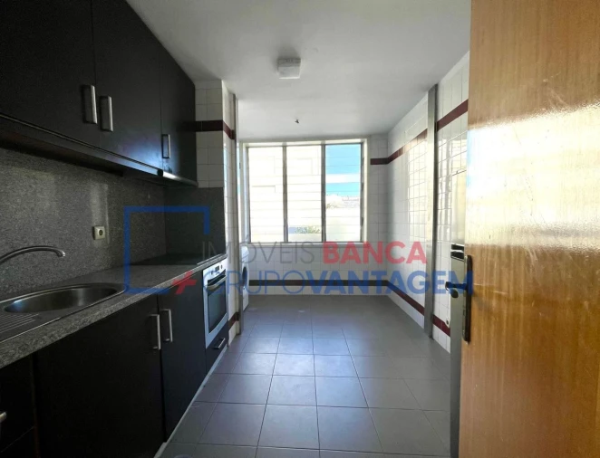Apartamento T3 para Venda em Rio Tinto Foto 5