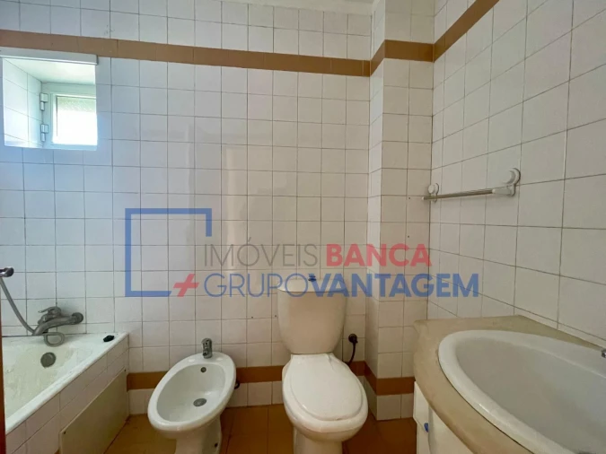 Apartamento T3 para Venda em Rio Tinto Foto 23