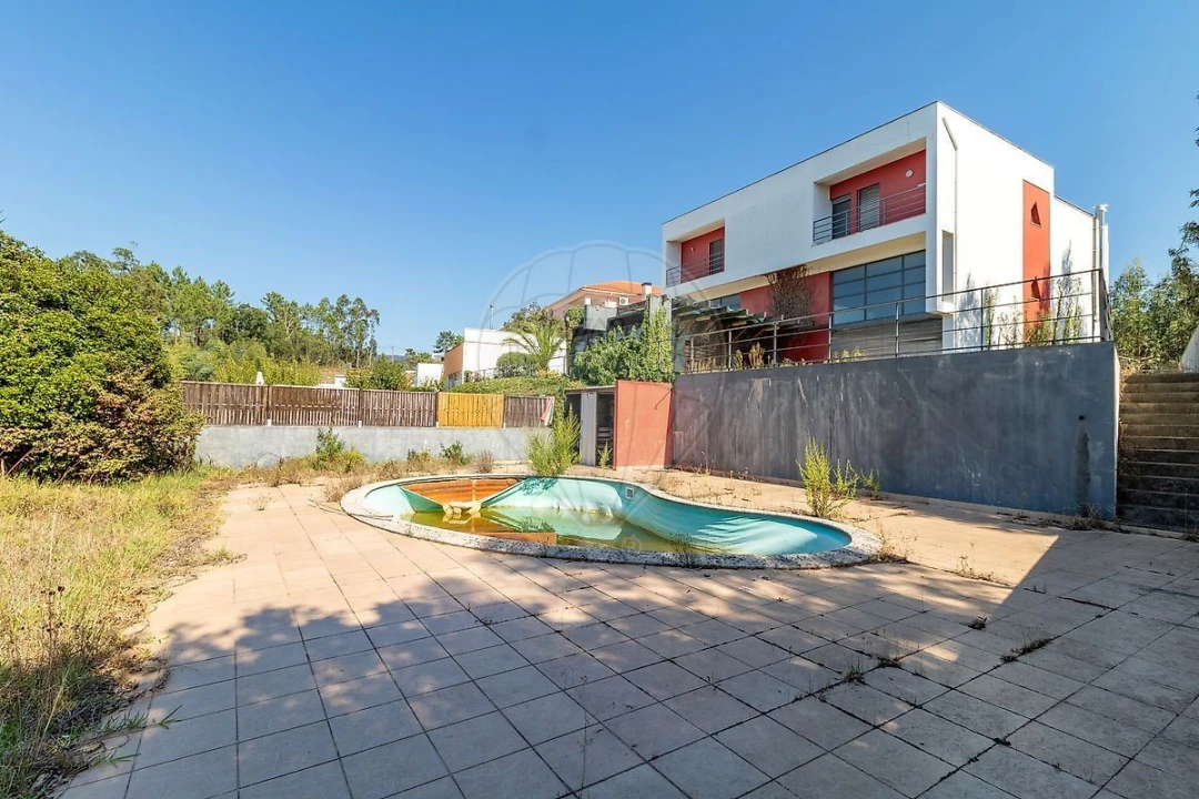 Moradia T4 para Venda em Brasfemes Foto 25