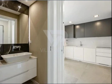 Apartamento T3 para Arrendamento em Carcavelos e Parede