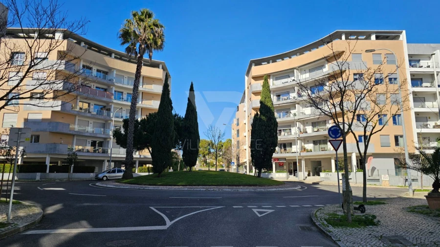 Apartamento T3 para Arrendamento em Carcavelos e Parede