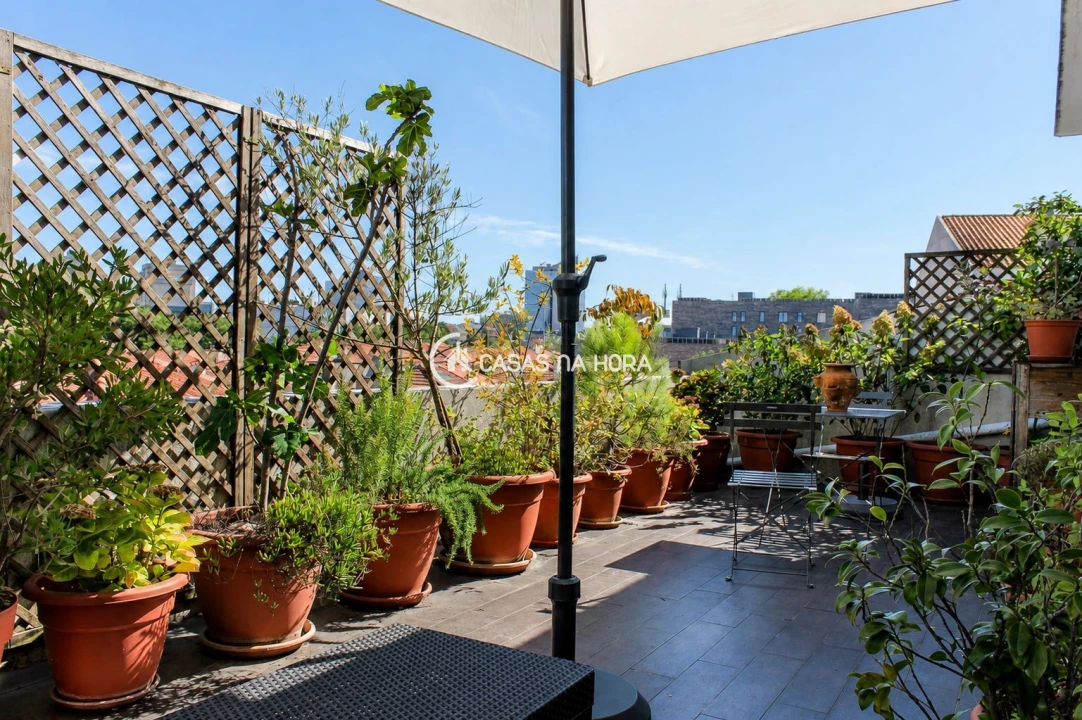 Apartamento T2 para Arrendamento em Paranhos Foto 20