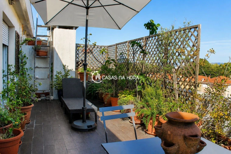 Apartamento T2 para Arrendamento em Paranhos Foto 4