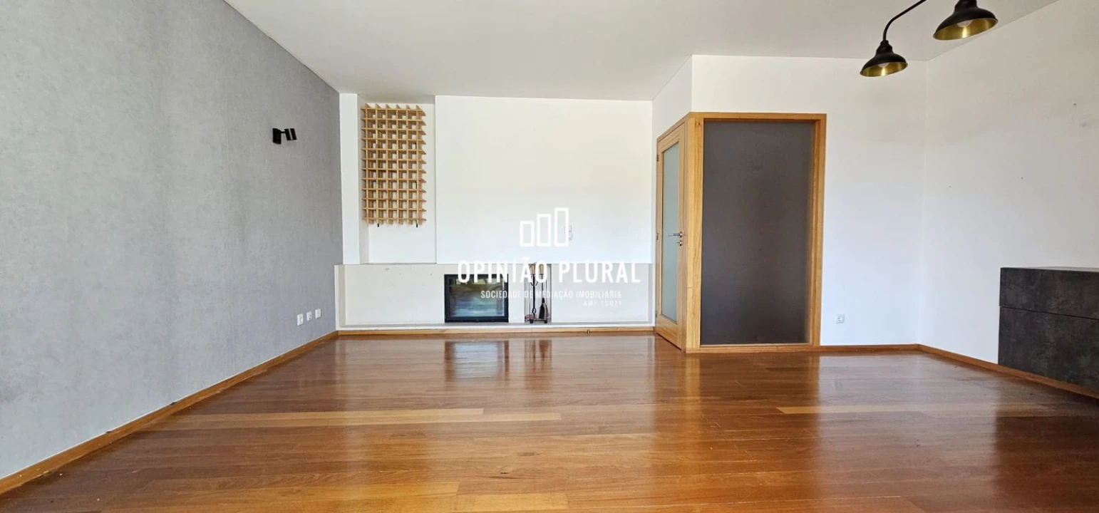 Apartamento T2 para Venda em Vila Nova da Telha Foto 8