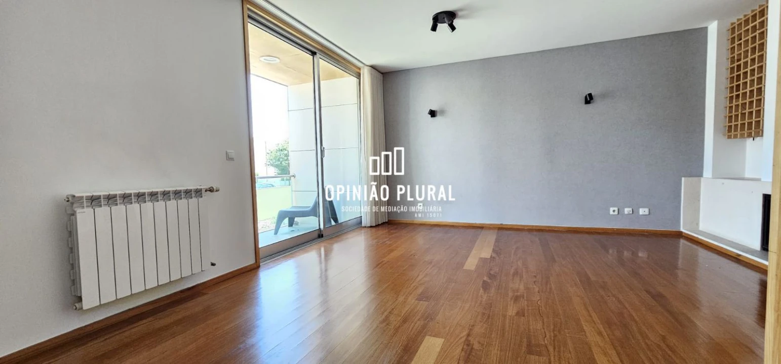 Apartamento T2 para Venda em Vila Nova da Telha Foto 9