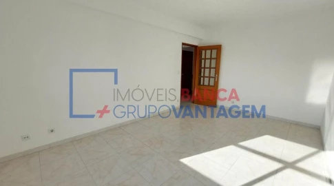 Apartamento T2 para Venda em Algueirão-Mem Martins