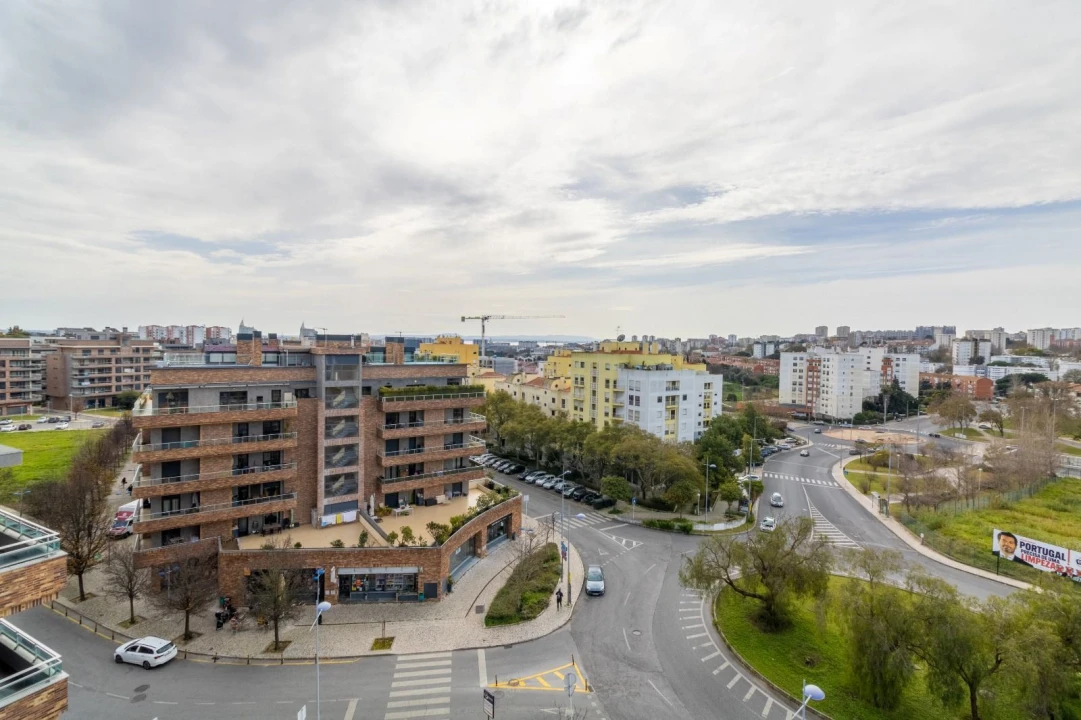 Apartamento T3 para Arrendamento em Bucelas Foto 26