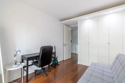 Apartamento T3 para Arrendamento em Moscavide e Portela