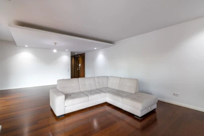 Apartamento T3 para Arrendamento em Moscavide e Portela