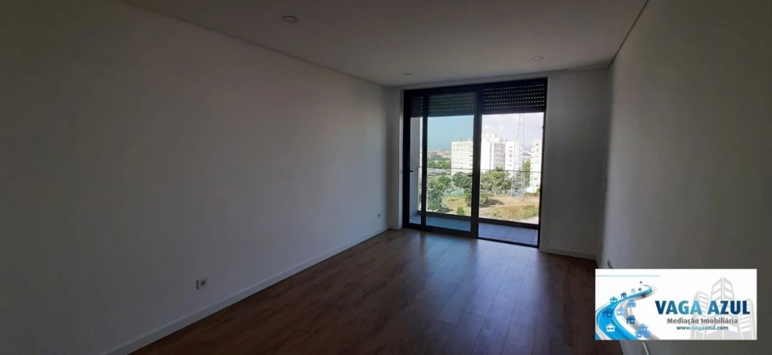 Apartamento T1 para Arrendamento em Pedrouços Foto 4