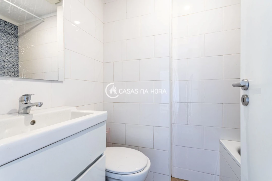 Apartamento T4 para Arrendamento em Benfica Foto 9