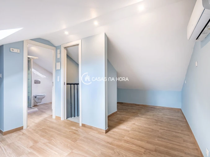 Apartamento T4 para Arrendamento em Benfica Foto 17