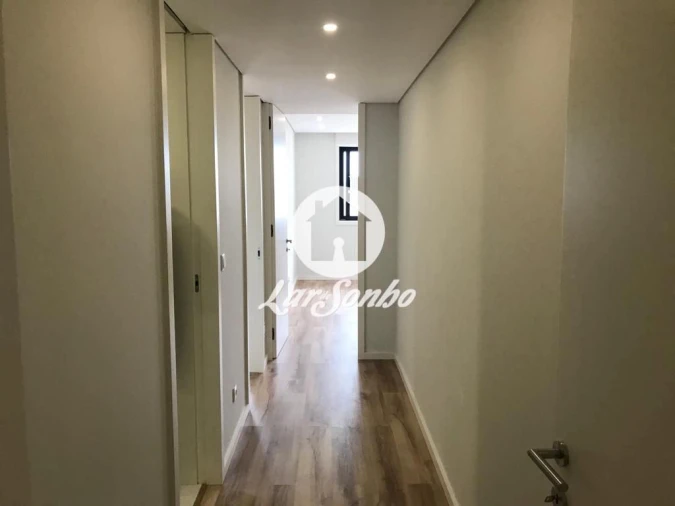 Apartamento T3 para Venda em Cidade da Maia Foto 4