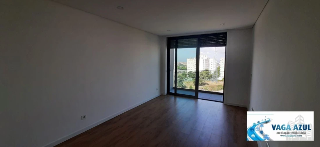 Apartamento T1 para Arrendamento em Pedrouços Foto 4