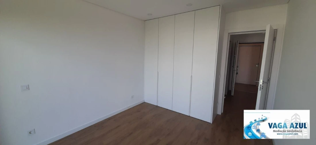 Apartamento T1 para Arrendamento em Pedrouços Foto 5