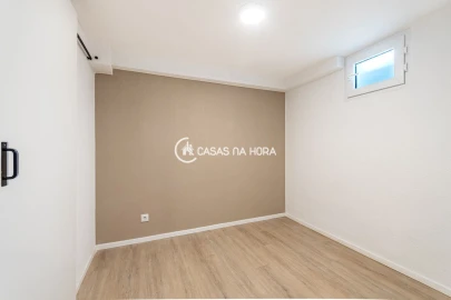 Apartamento T1 para Arrendamento em Carcavelos e Parede