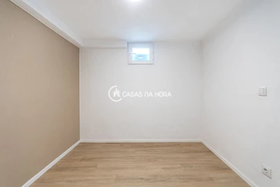 Apartamento T1 para Arrendamento em Carcavelos e Parede