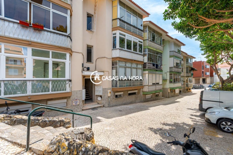 Apartamento T1 para Arrendamento em Carcavelos e Parede Foto 13