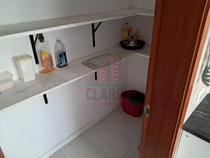 Apartamento T3 para Venda em Santo Antonio dos Olivais Foto 20