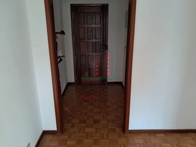 Apartamento T3 para Venda em Santo Antonio dos Olivais Foto 12