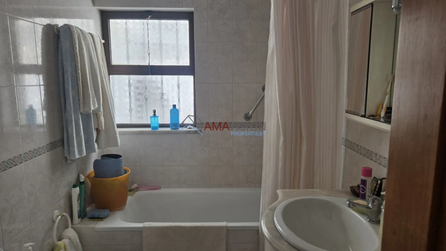 Apartamento T1 para Venda em Portimão Foto 17