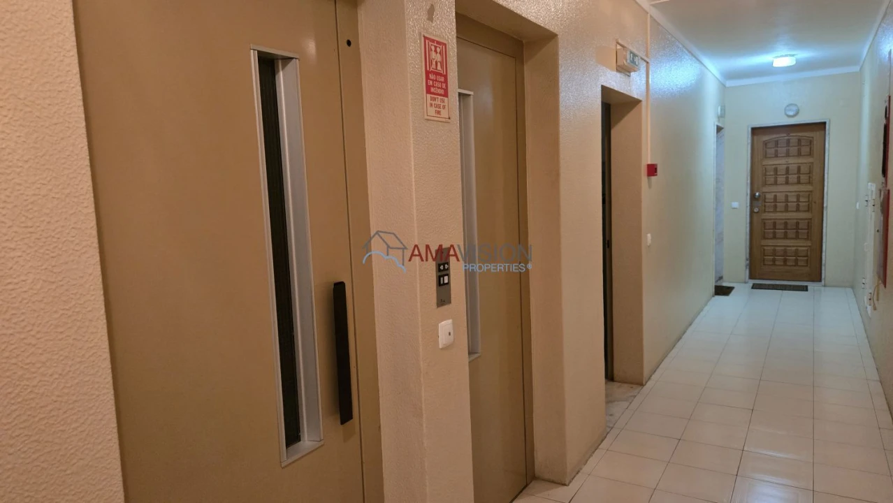Apartamento T1 para Venda em Portimão Foto 22