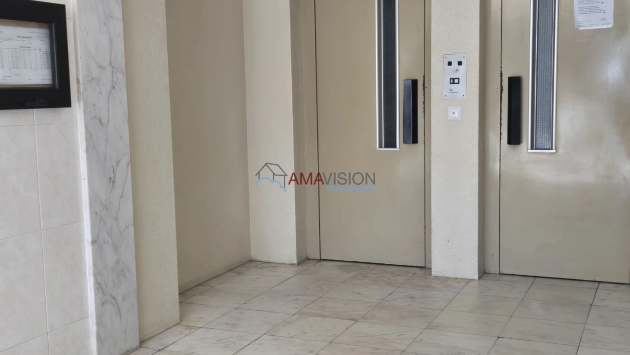 Apartamento T1 para Venda em Portimão Foto 23