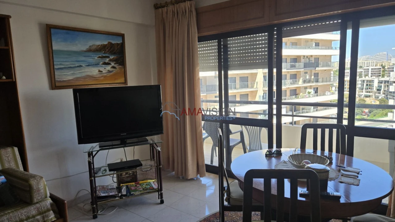 Apartamento T1 para Venda em Portimão Foto 8