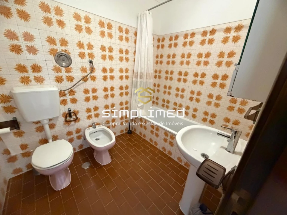 Apartamento T2 para Venda em Benavente Foto 15