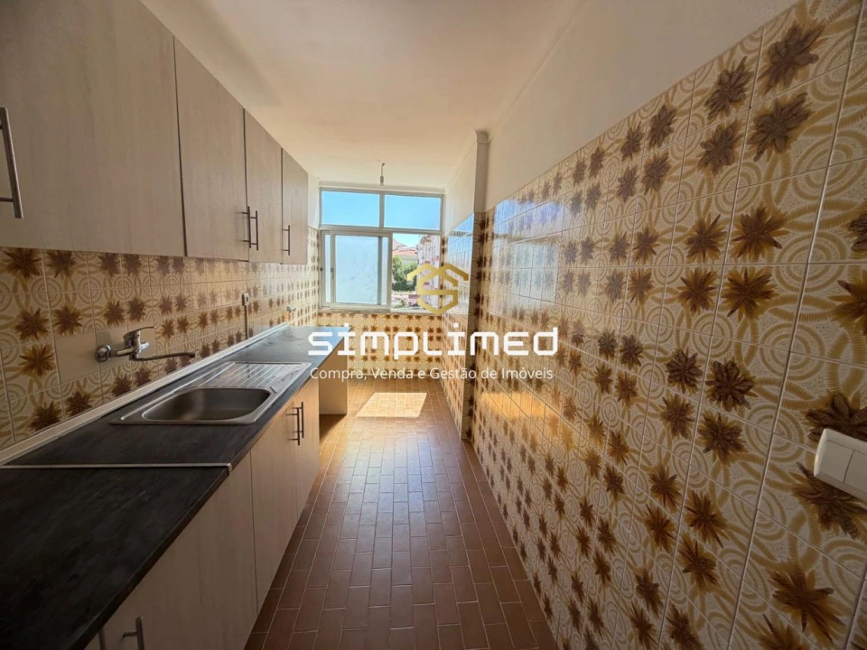 Apartamento T2 para Venda em Benavente Foto 2