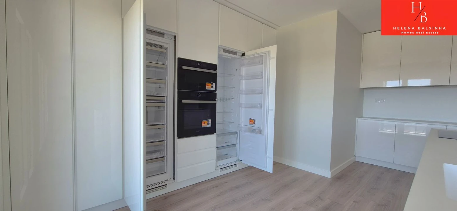 Apartamento T3 para Venda em Pontinha e Famões Foto 11