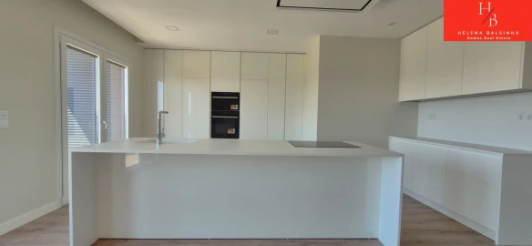Apartamento T3 para Venda em Pontinha e Famões