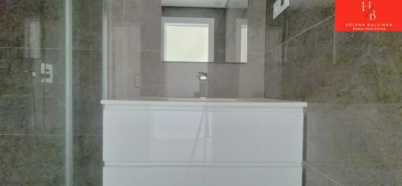 Apartamento T3 para Venda em Pontinha e Famões