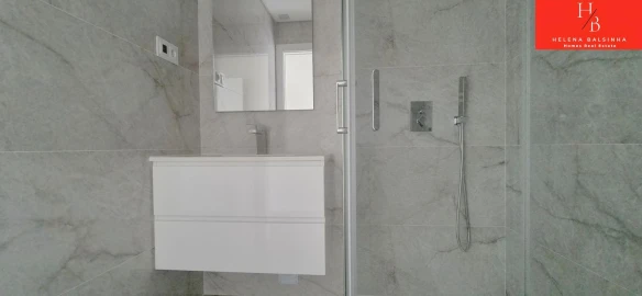 Apartamento T3 para Venda em Pontinha e Famões