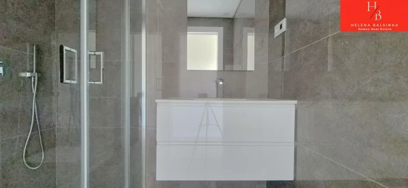 Apartamento T3 para Venda em Pontinha e Famões