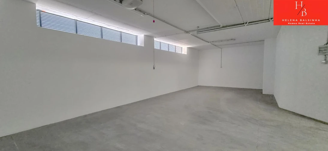 Apartamento T3 para Venda em Pontinha e Famões Foto 56