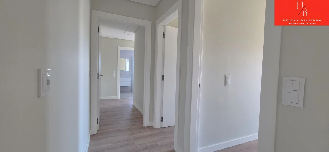 Apartamento T3 para Venda em Pontinha e Famões Foto 12