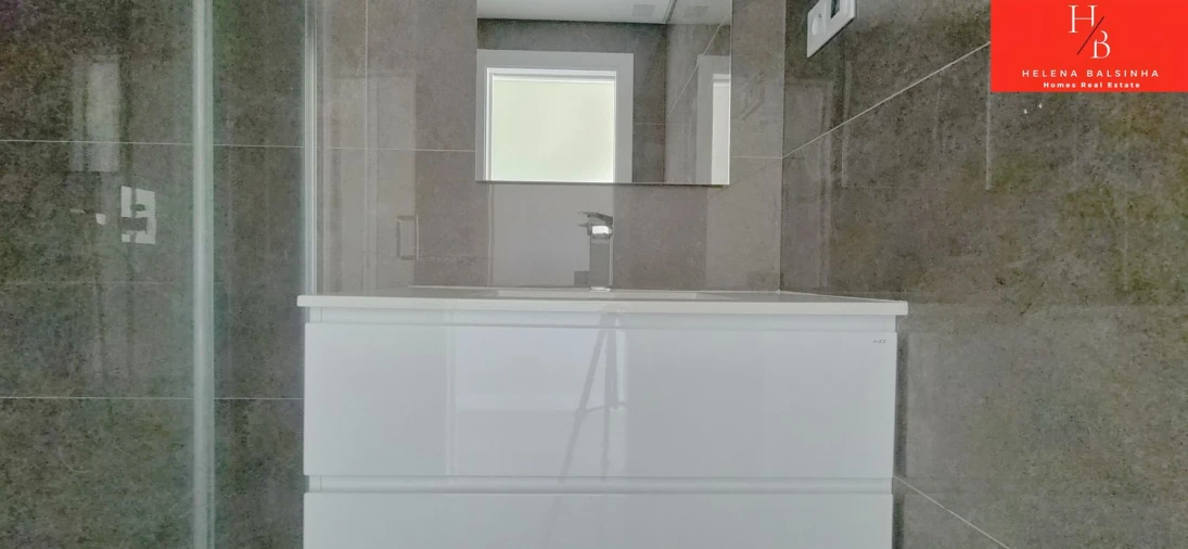 Apartamento T3 para Venda em Pontinha e Famões Foto 21
