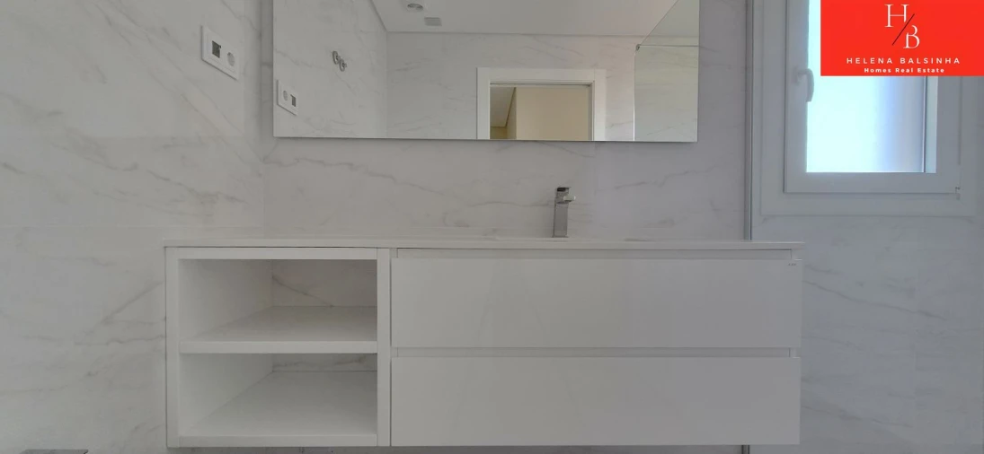 Apartamento T3 para Venda em Pontinha e Famões Foto 35