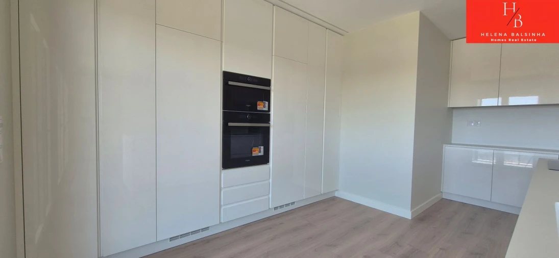Apartamento T3 para Venda em Pontinha e Famões Foto 10