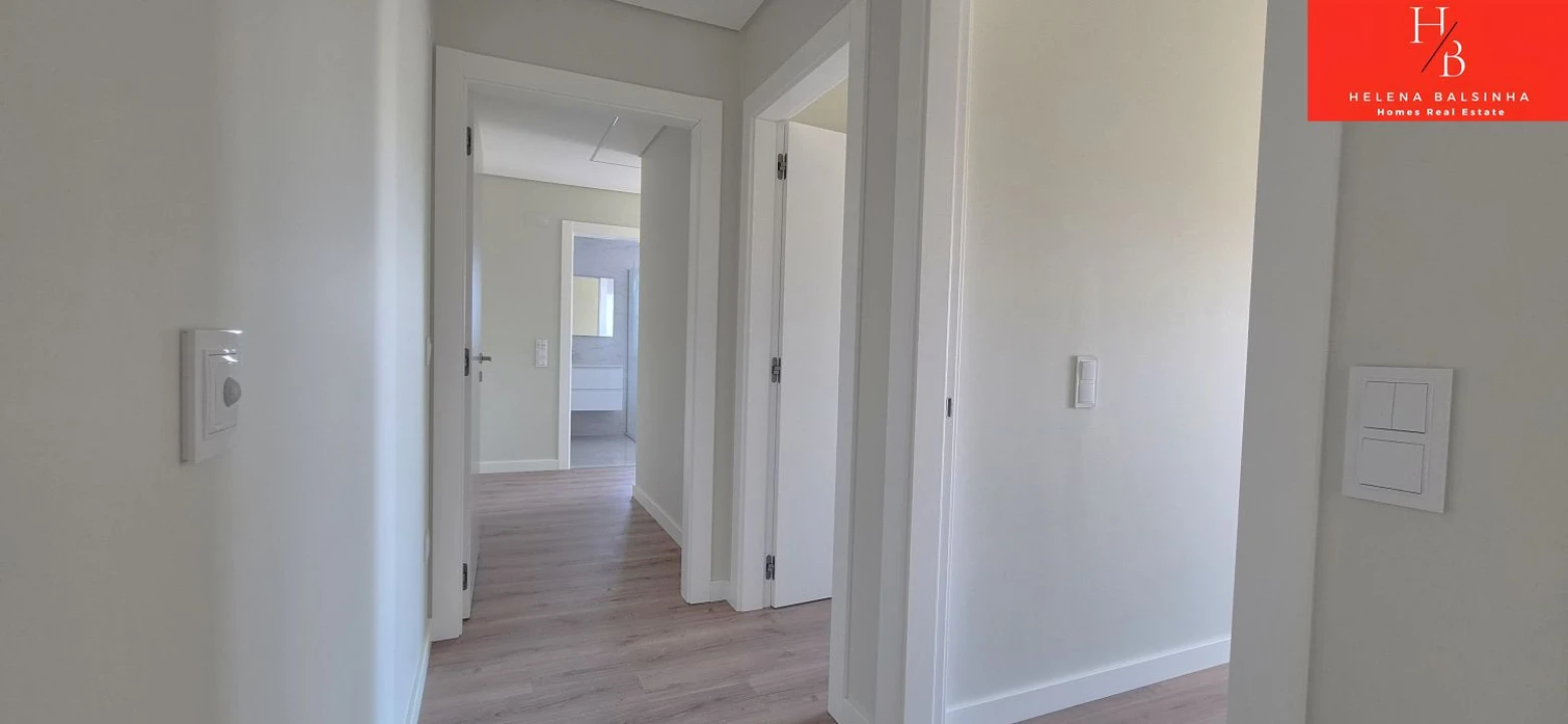 Apartamento T3 para Venda em Pontinha e Famões Foto 12