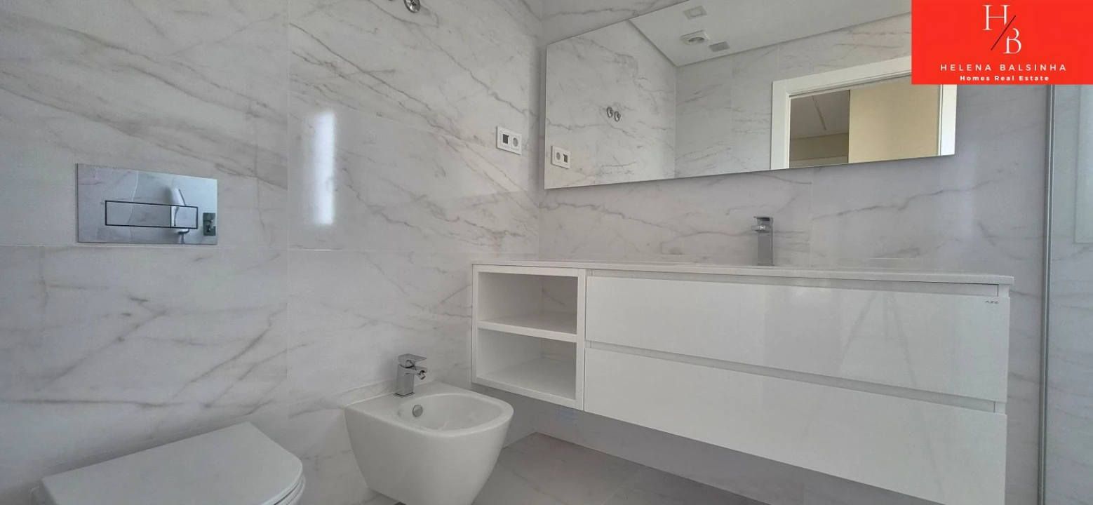 Apartamento T3 para Venda em Pontinha e Famões Foto 34