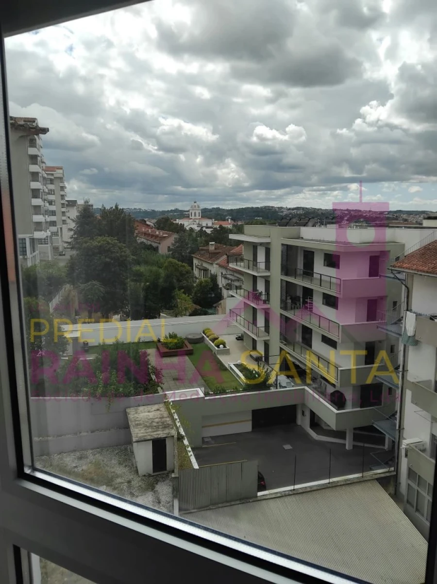 Quarto para Arrendamento em Sé Nova, Santa Cruz, Almedina e São Bartolomeu Foto 12