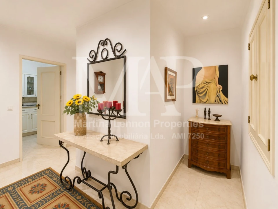 Apartamento T3 para Venda em Oeiras e São Julião da Barra, Paço de Arcos e Caxias Foto 1