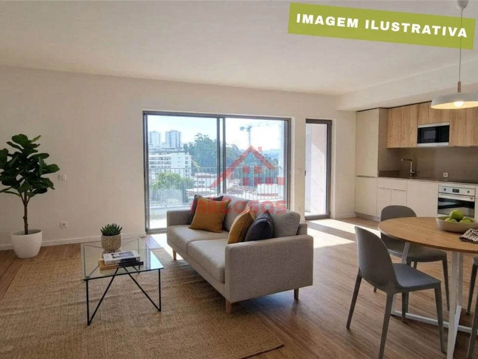 Apartamento T4 para Arrendamento em Santo António dos Cavaleiros e Frielas Foto 2