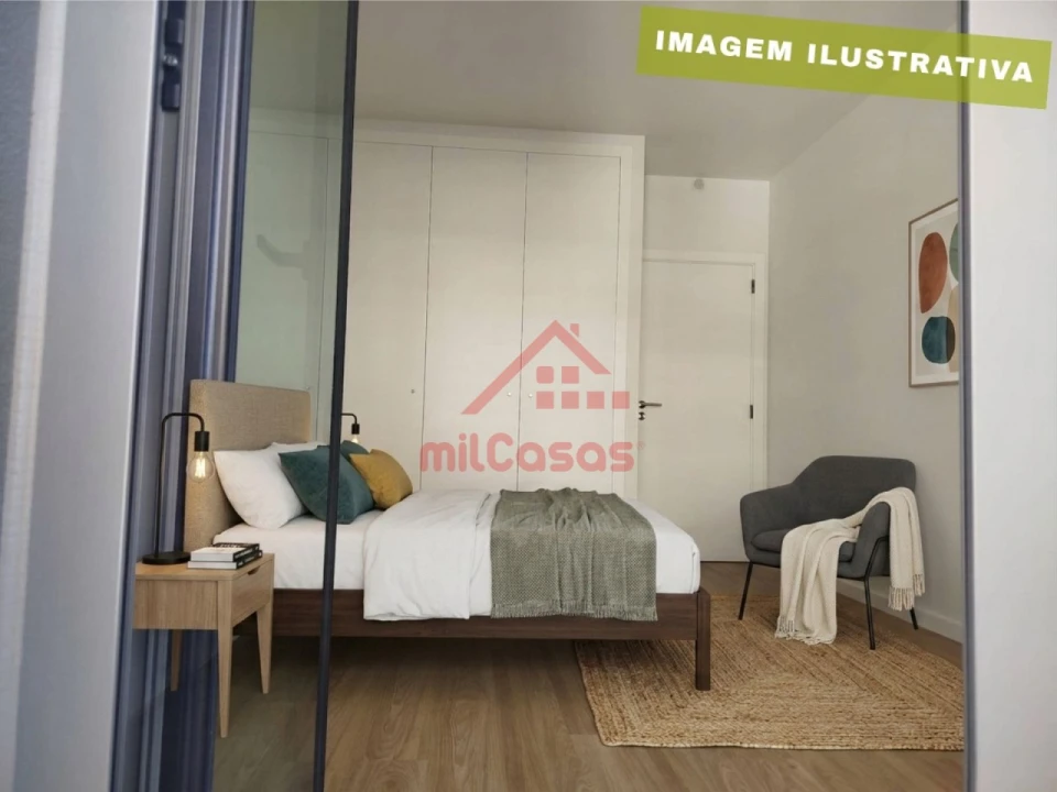 Apartamento T4 para Arrendamento em Santo António dos Cavaleiros e Frielas Foto 11