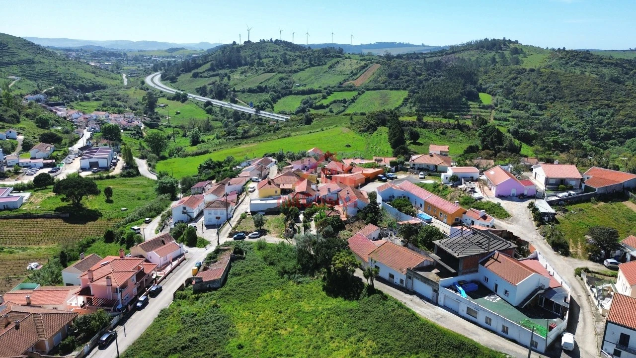 Moradia T3 para Venda em Santa Maria, São Pedro e Matacães Foto 2