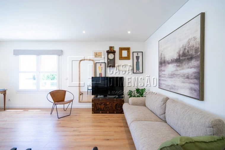 Apartamento T2 para Venda em Carnaxide e Queijas Foto 7