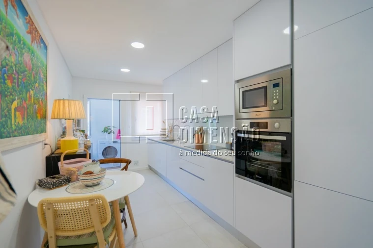 Apartamento T2 para Venda em Carnaxide e Queijas Foto 18