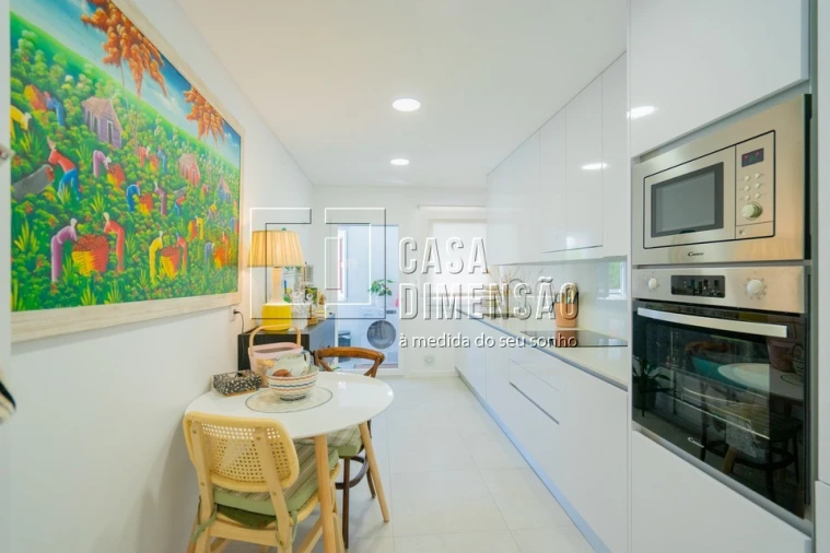Apartamento T2 para Venda em Carnaxide e Queijas Foto 19